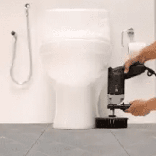 Intense bathroom cleaning 