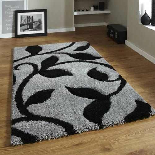 Medium carpet cleaning (50-100 sq ft)